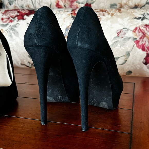 Black heels bundle! - Picture 9 of 9